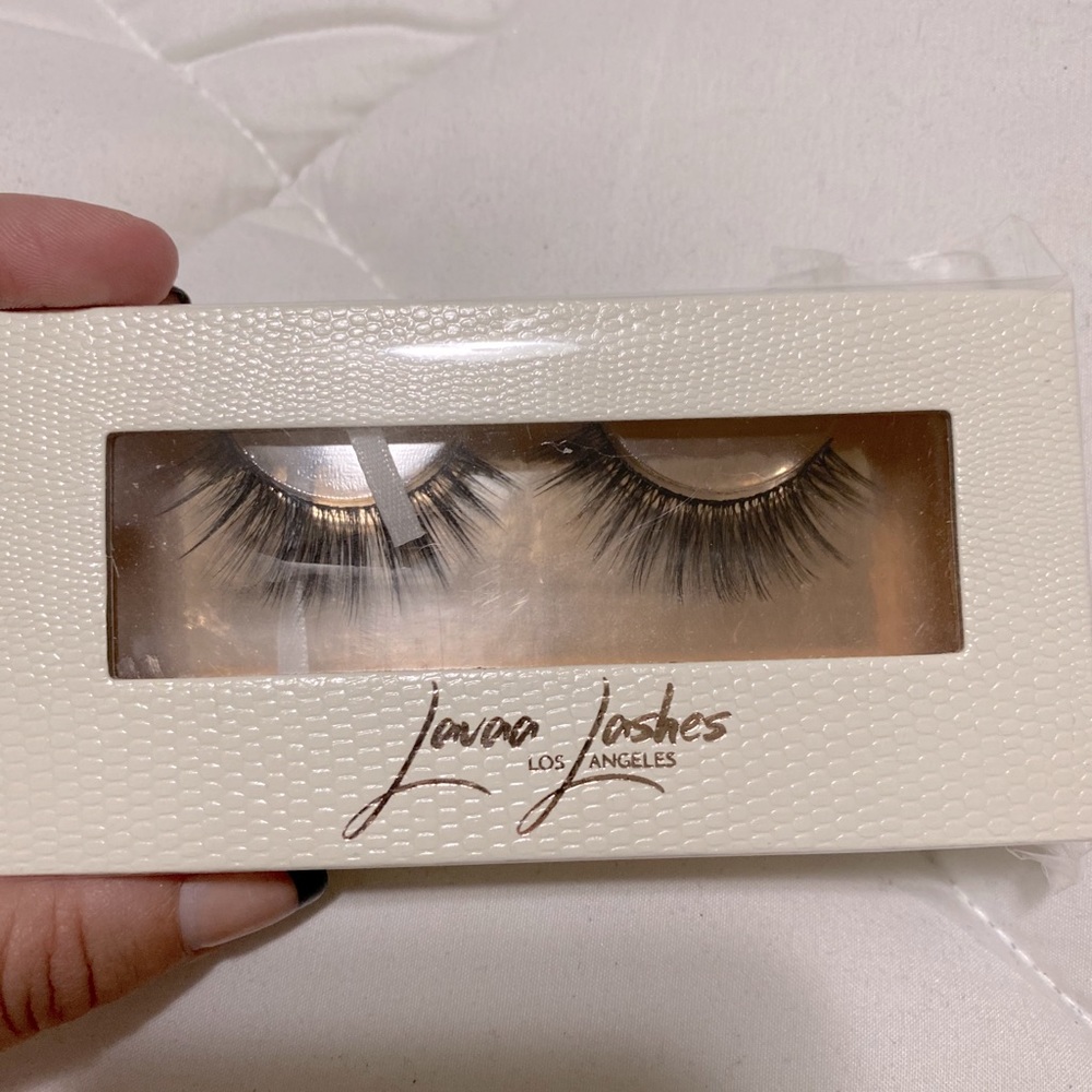 New Lavaa Lashes